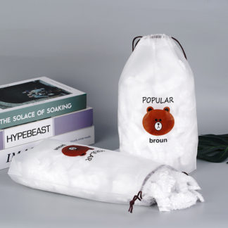 Disposable plastic wrap cover household food